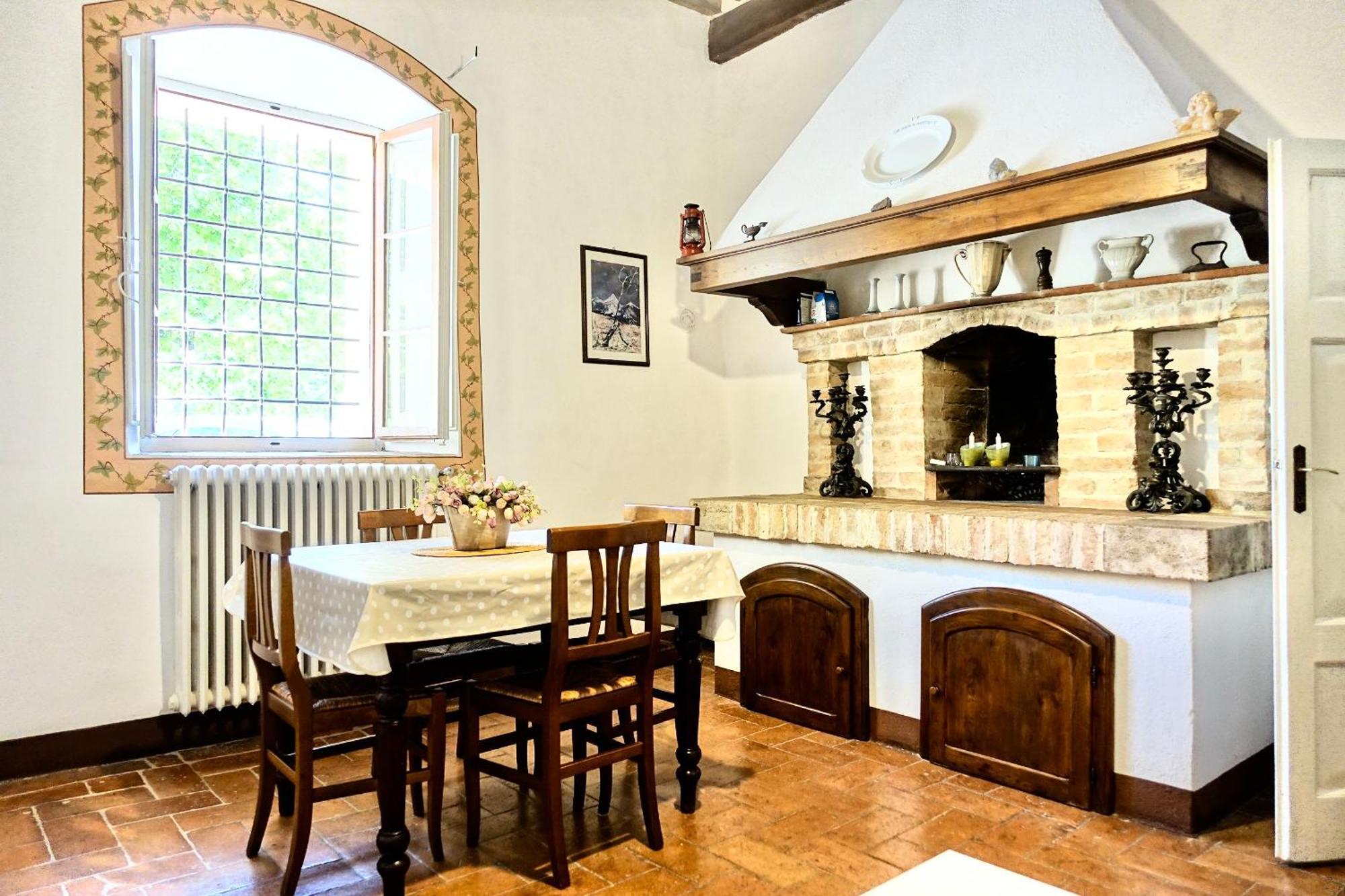 Villa Buonsignori - Wine & Olive Oil Farm Corsano  Bagian luar foto