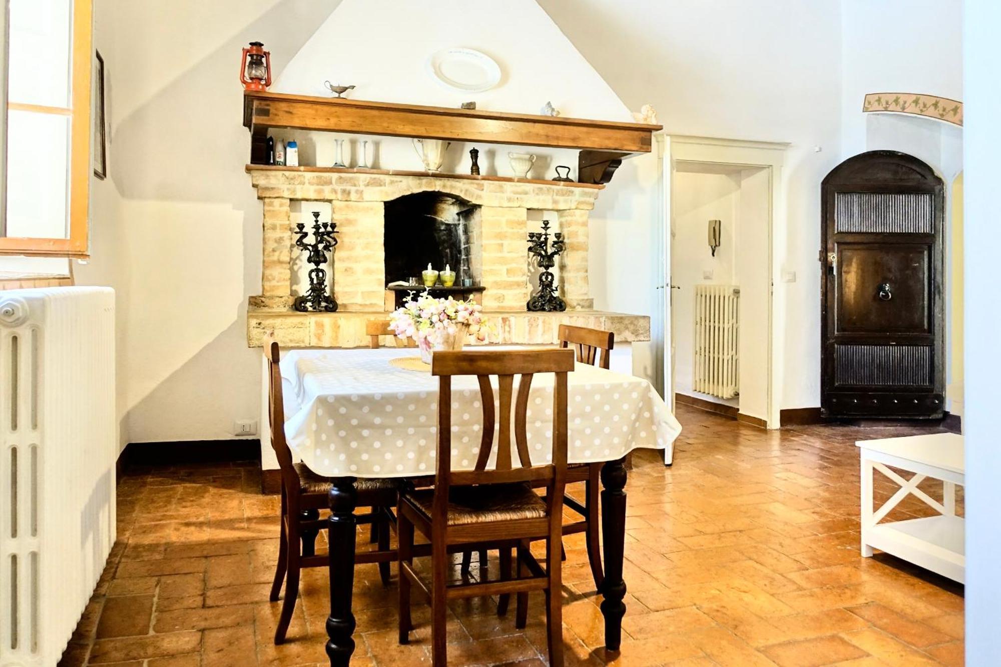 Villa Buonsignori - Wine & Olive Oil Farm Corsano  Bagian luar foto