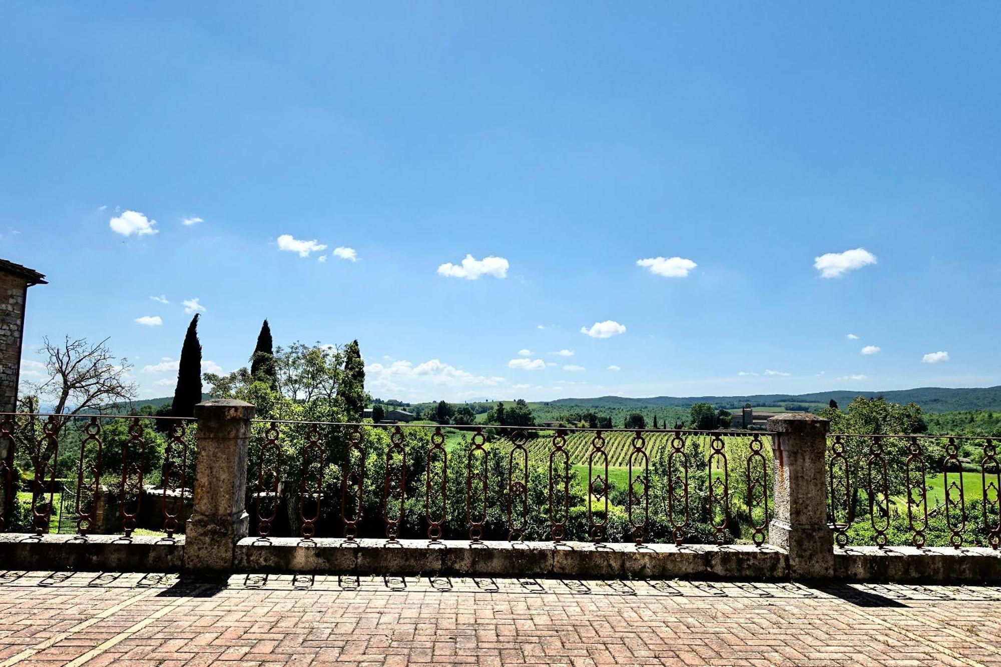 Villa Buonsignori - Wine & Olive Oil Farm Corsano  Bagian luar foto
